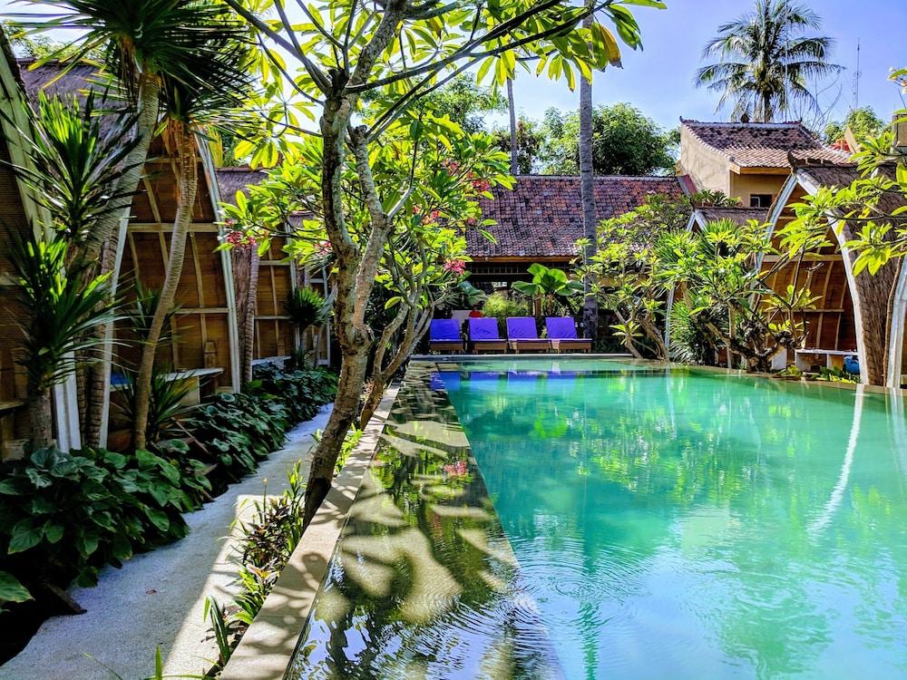 Paradesa Villa Gili Trawangan Exterior photo