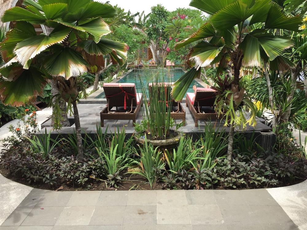 Paradesa Villa Gili Trawangan Exterior photo