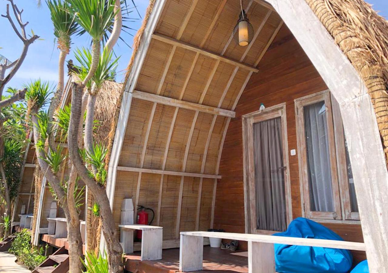 Paradesa Villa Gili Trawangan Exterior photo
